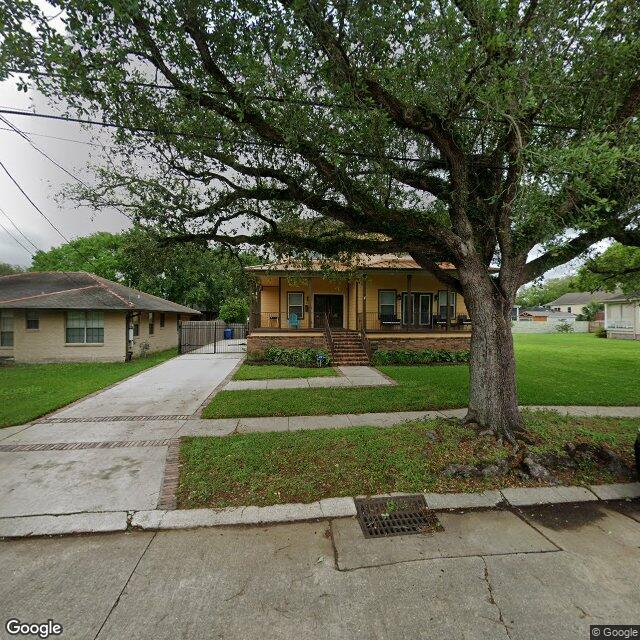 Street View for 6043 Chatham Dr, New Orleans, LA 70122
