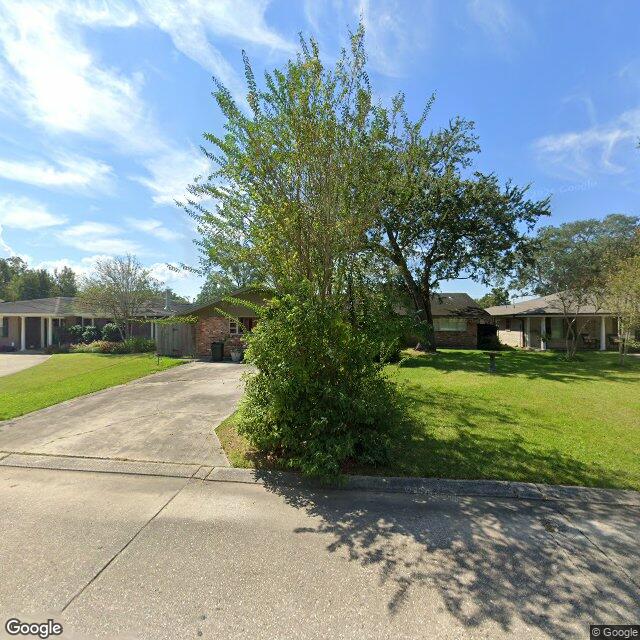 Street View for 10116 Suzanne Dr, River Ridge, LA 70123