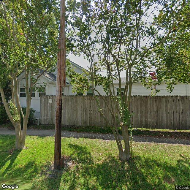 Street View for 100 N Labarre Rd, Metairie, LA 70001